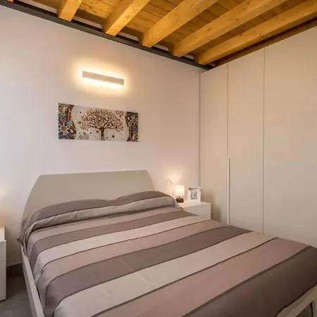 Am By Interhome